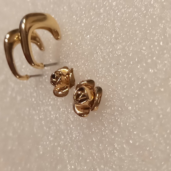 Monet designer earrings square half hoop & stud roses in gold tone - Picture 4 of 6